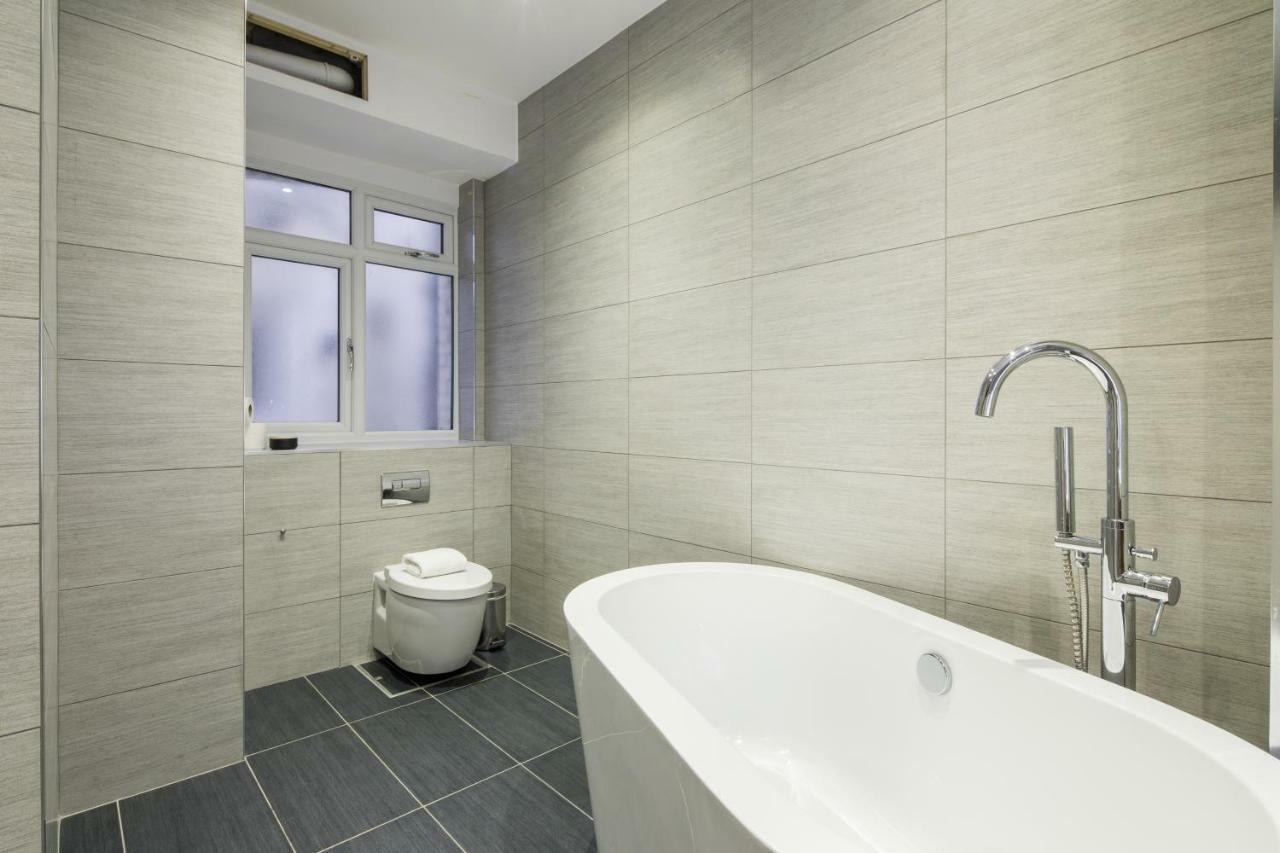 Kensington Court By Lime Street Apartment ลอนดอน ภายนอก รูปภาพ