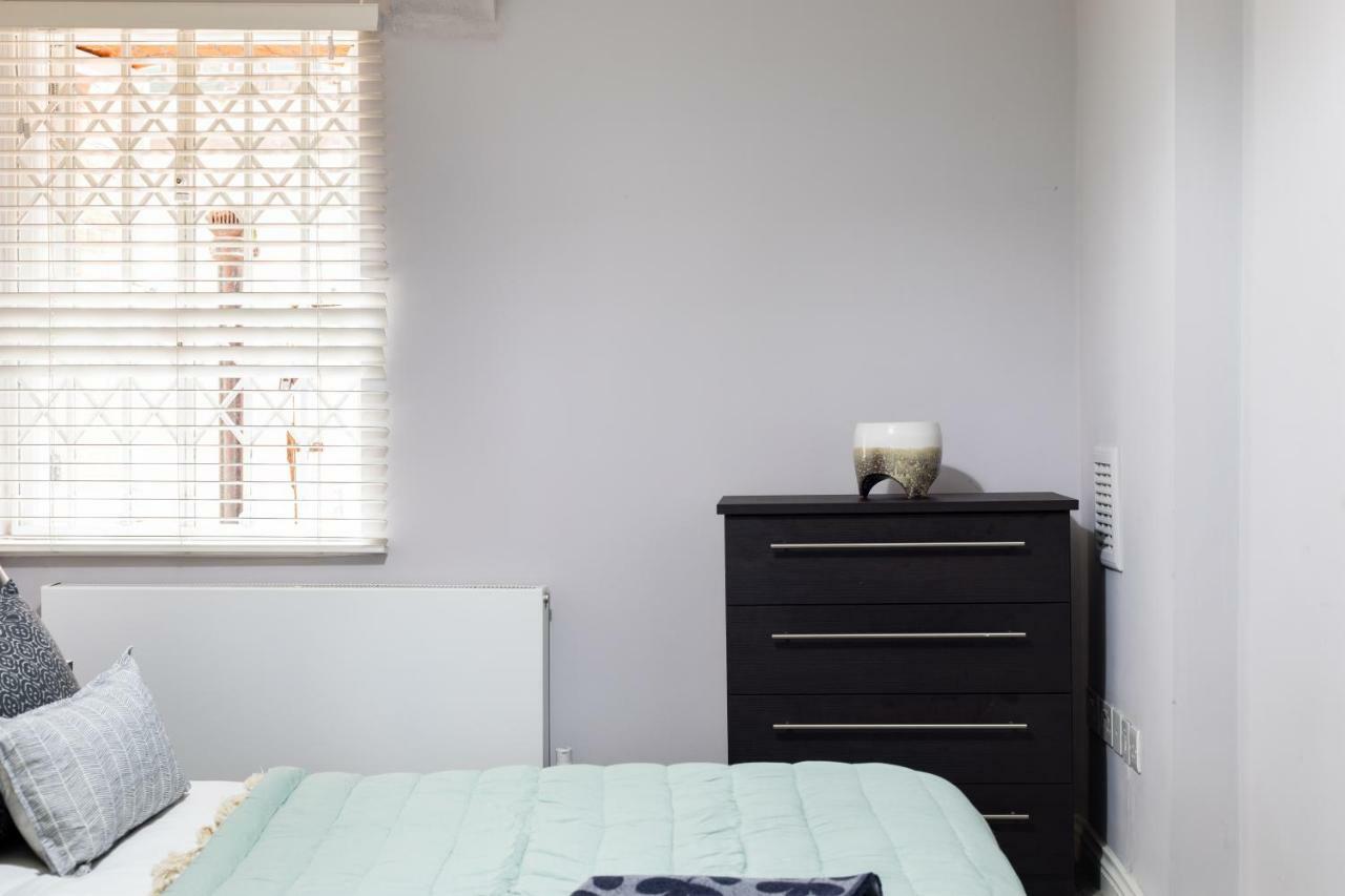 Kensington Court By Lime Street Apartment ลอนดอน ภายนอก รูปภาพ