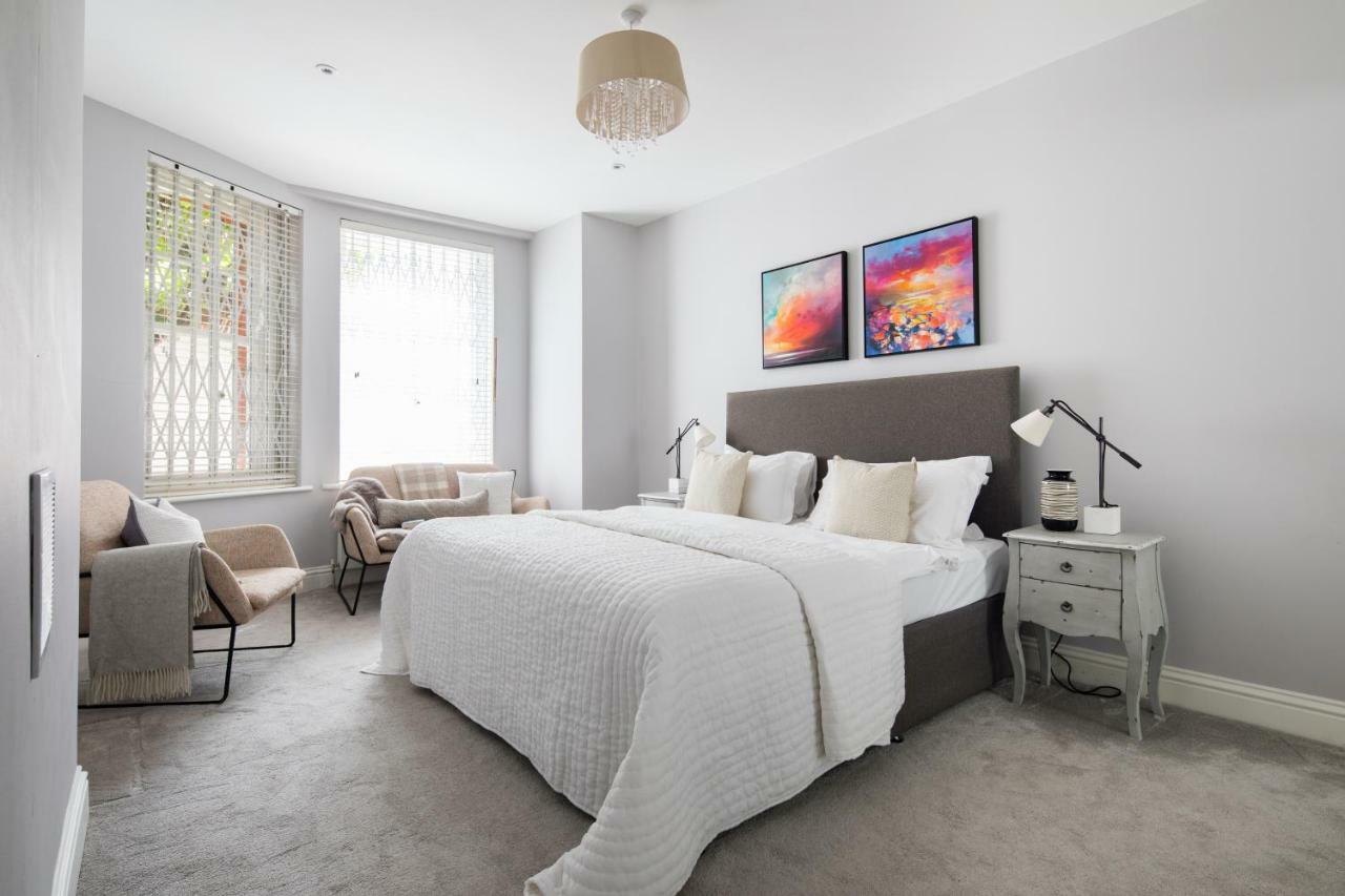 Kensington Court By Lime Street Apartment ลอนดอน ภายนอก รูปภาพ